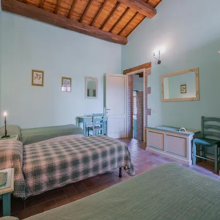 Quiet In With Swimming Pool A Few Kilometers From Rasiglia Casa vacanze Sellano