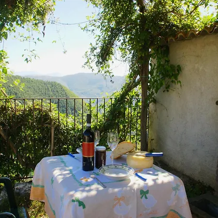 Semesterbostad Quiet In With Swimming Pool A Few Kilometers From Rasiglia Sellano