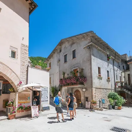 Quiet In With Swimming Pool A Few Kilometers From Rasiglia * Sellano