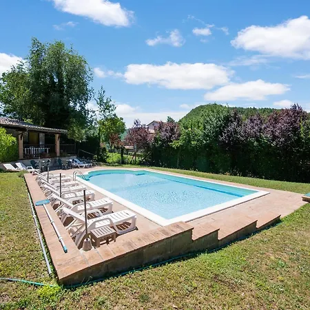 Holiday Home In Sellano With Private Pool Hébergement de vacances *
